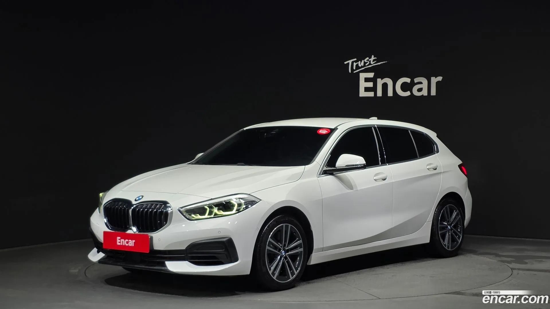 BMW 120i 2021 — фото 3