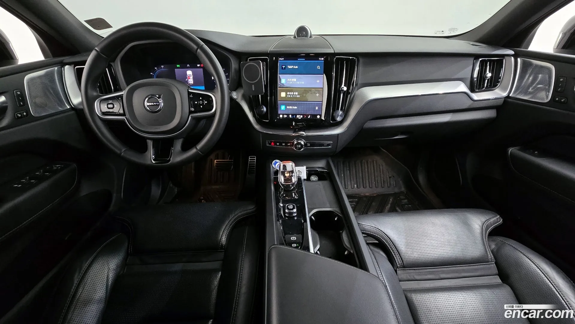 Volvo XC60 2022 — фото 4