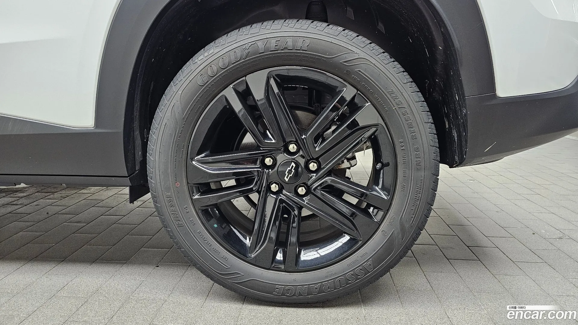Chevrolet Trax 2024 — фото 1