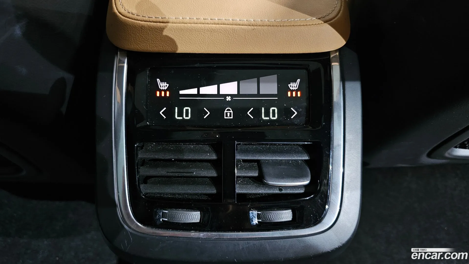 Volvo XC90 2025 — фото 1
