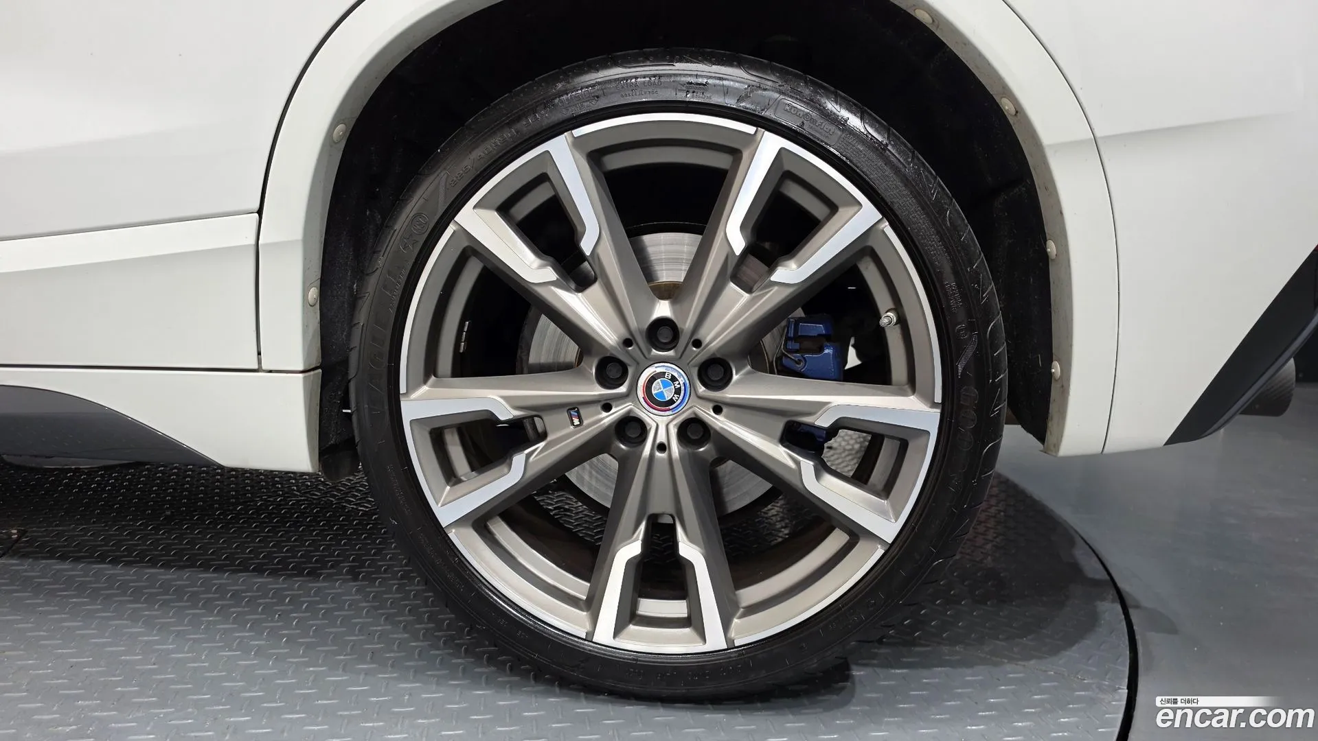 BMW X2 2022 — фото 1