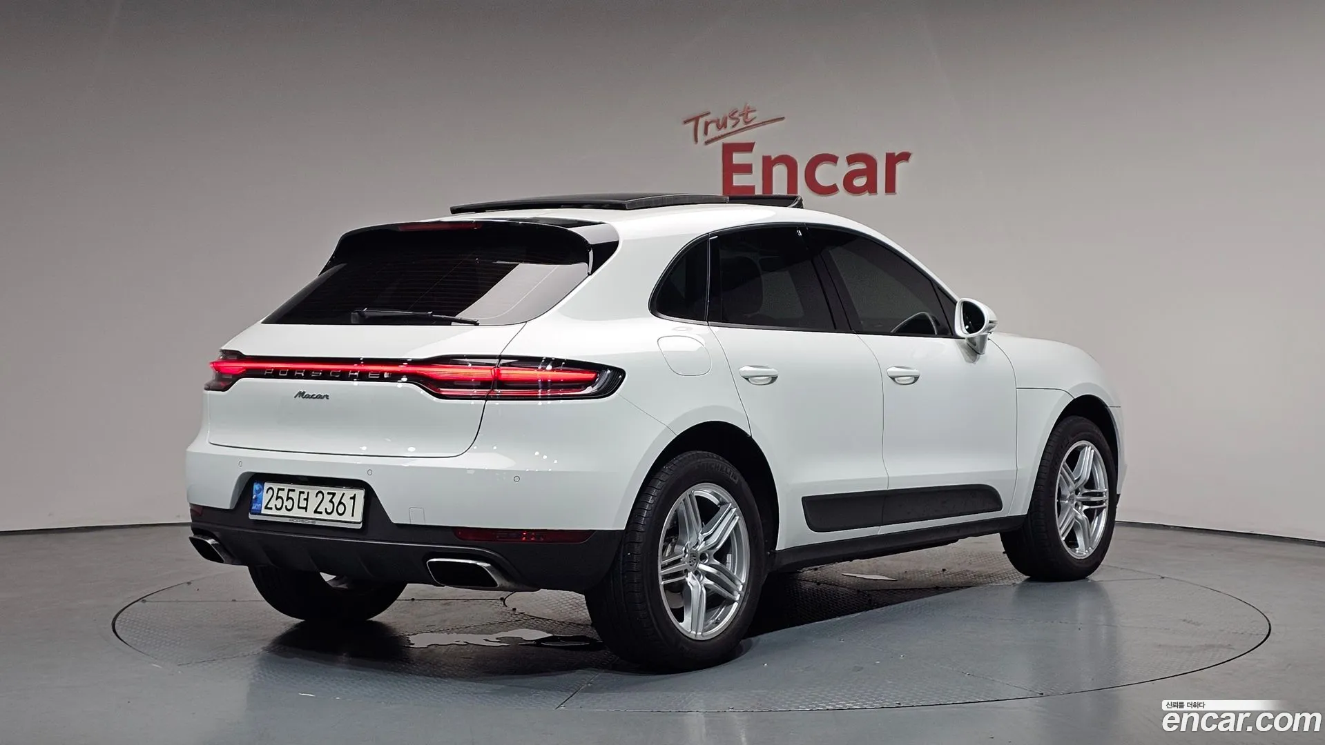 Porsche Macan 2021 — фото 4