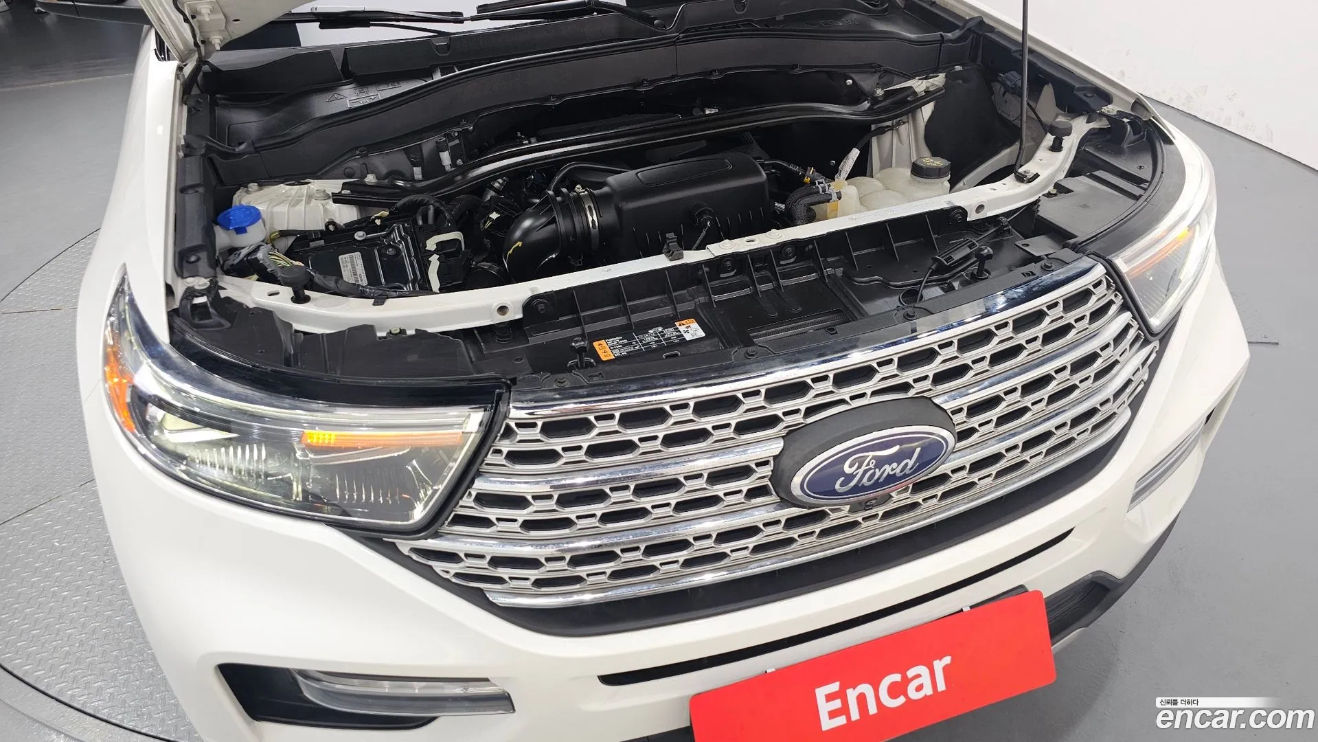 Ford Explorer 2020 — фото 5