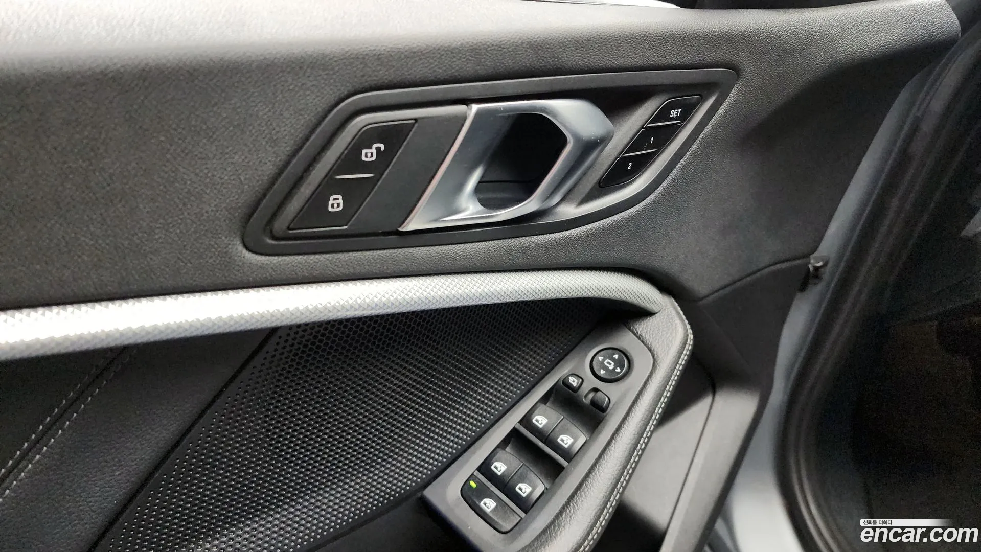 BMW 120i 2022 — фото 1