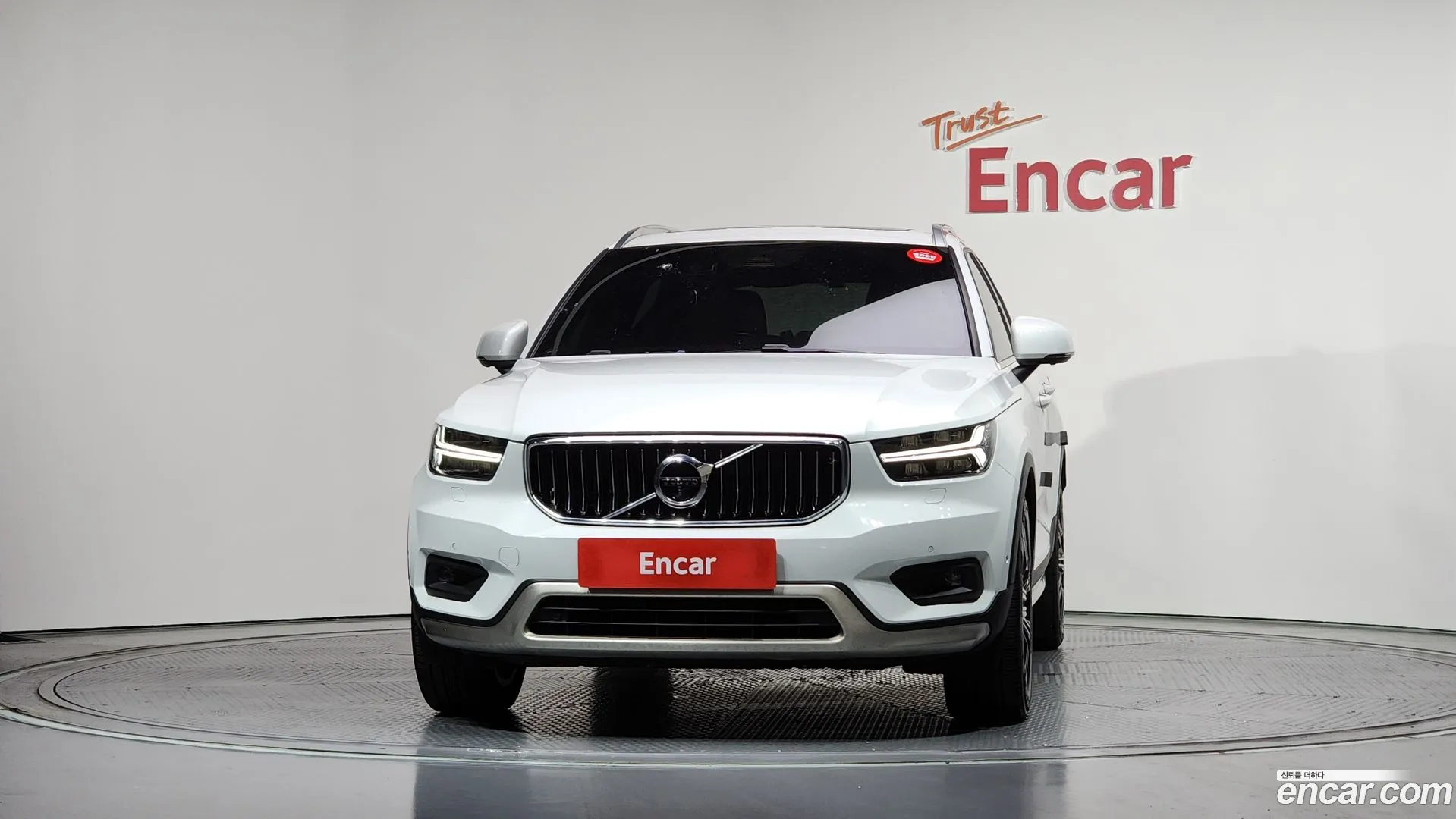 Volvo XC40 2021 — фото 4