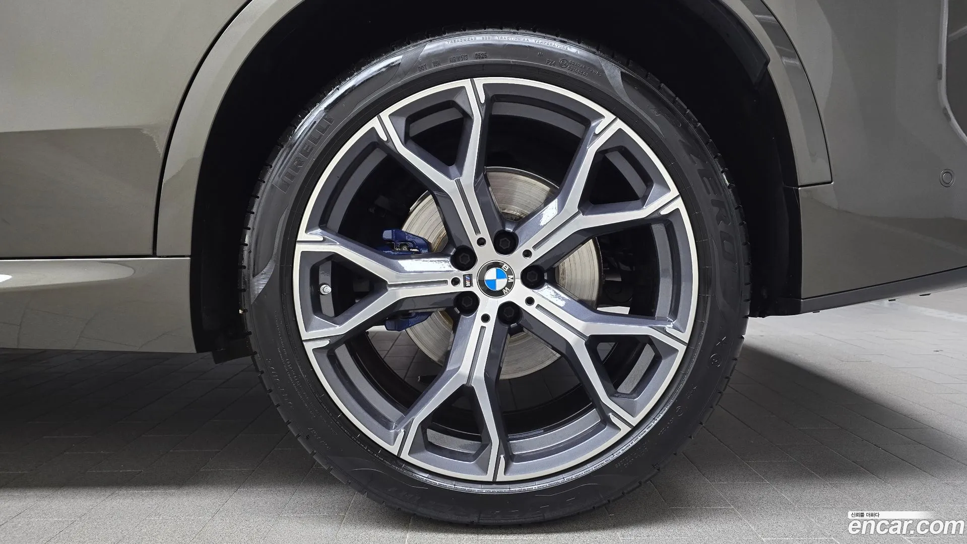 BMW X5 2025 — фото 2