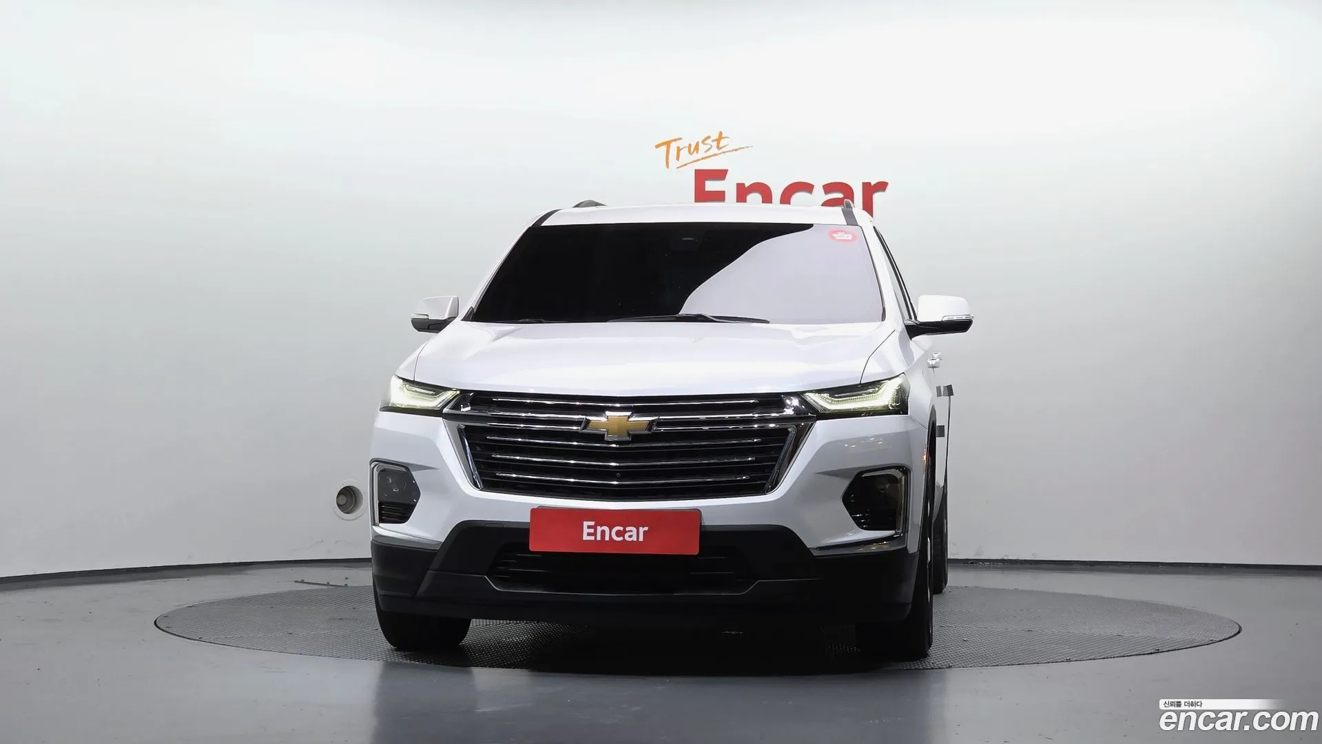 Chevrolet Traverse 2022 — фото 2