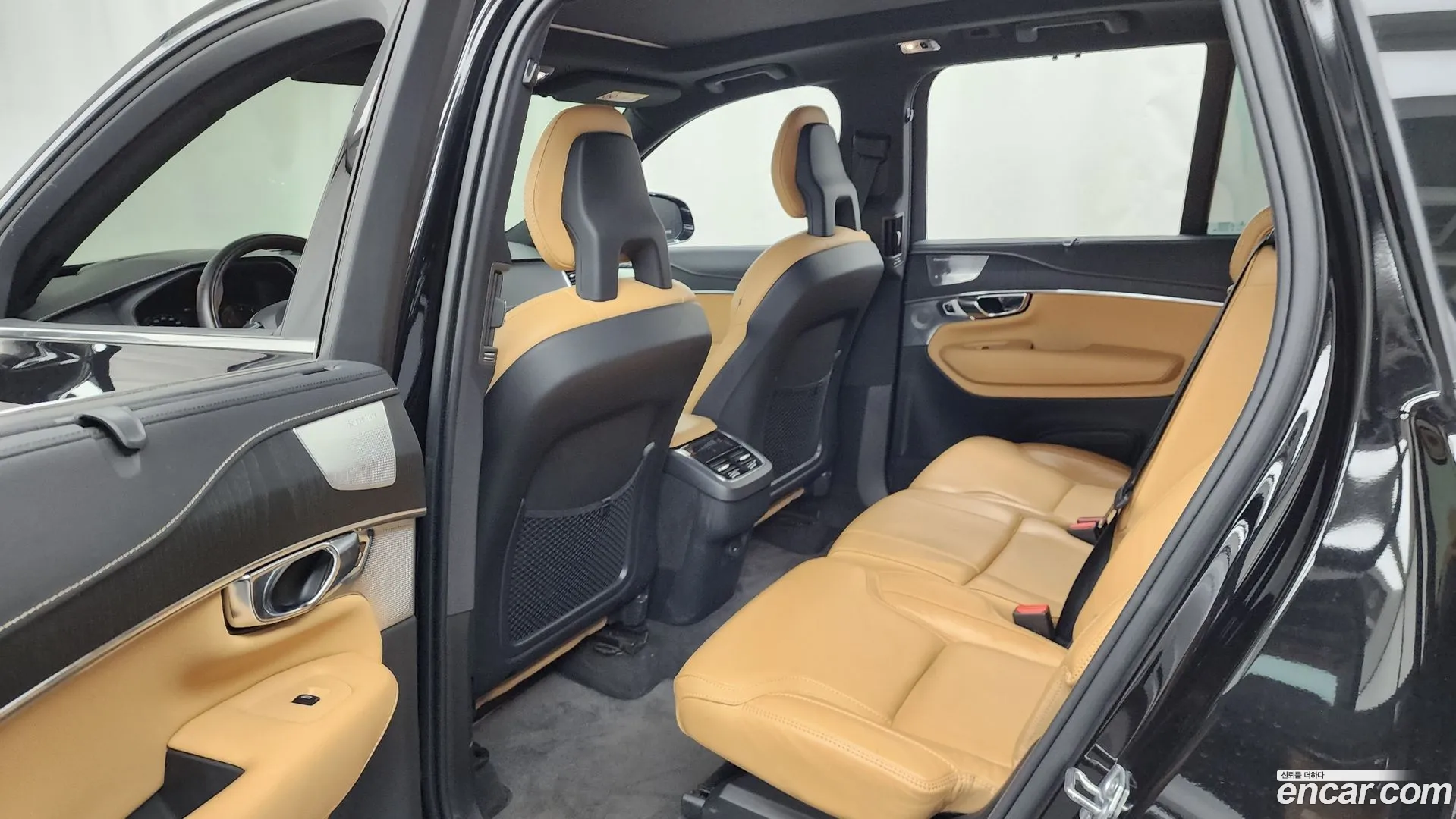 Volvo XC90 2021 — фото 2