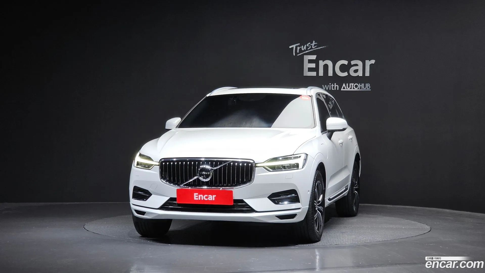 Volvo XC60 2021 — фото 3