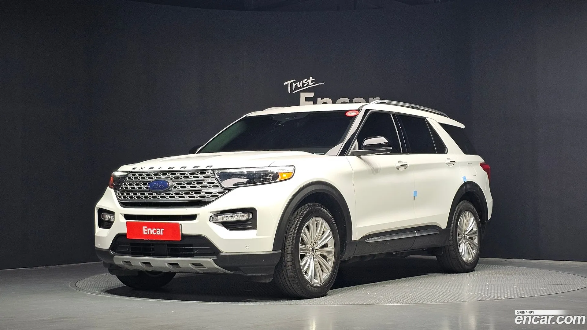 Ford Explorer 2022 — фото 2