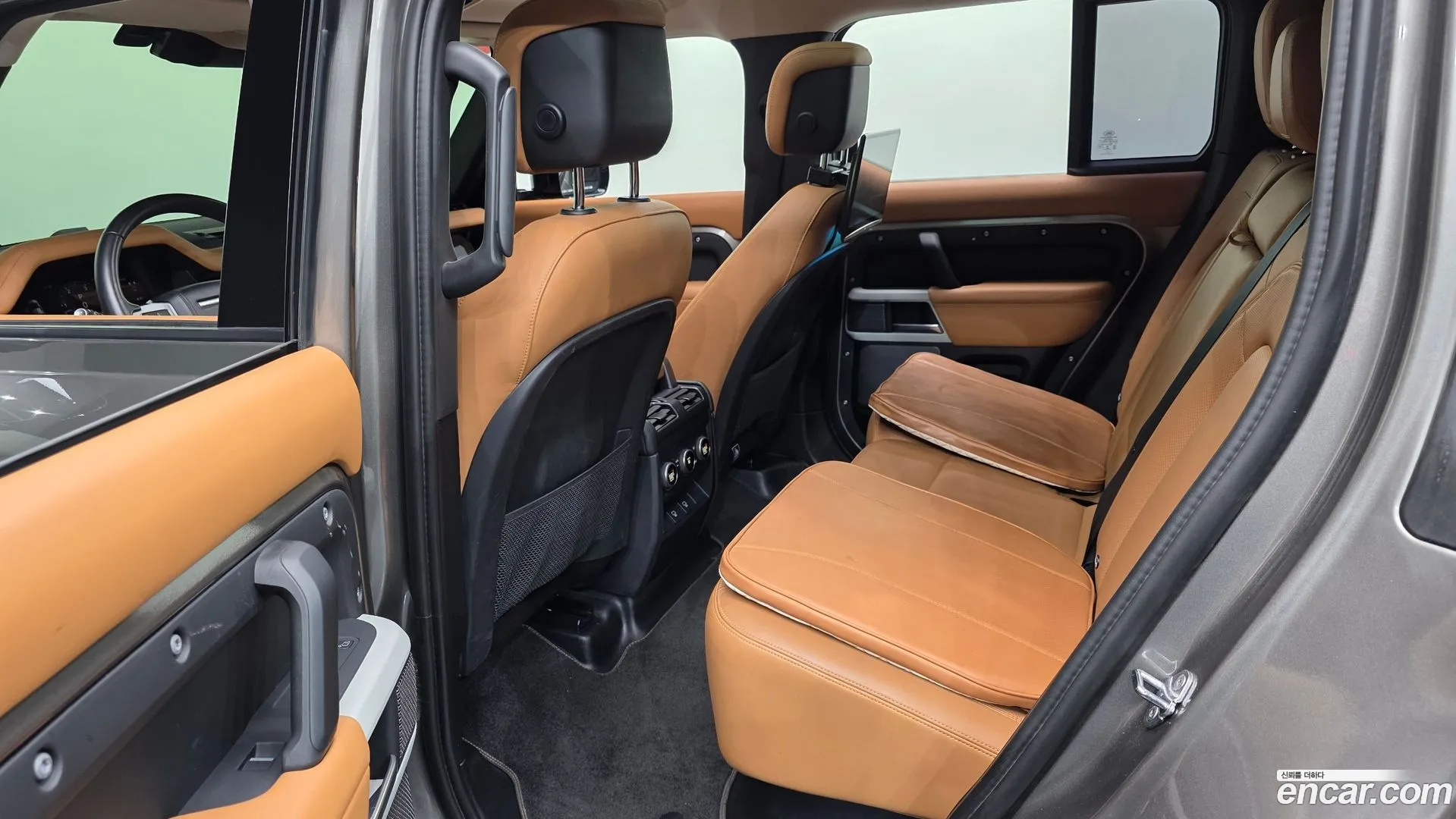 Land Rover Defender 2022 — фото 2