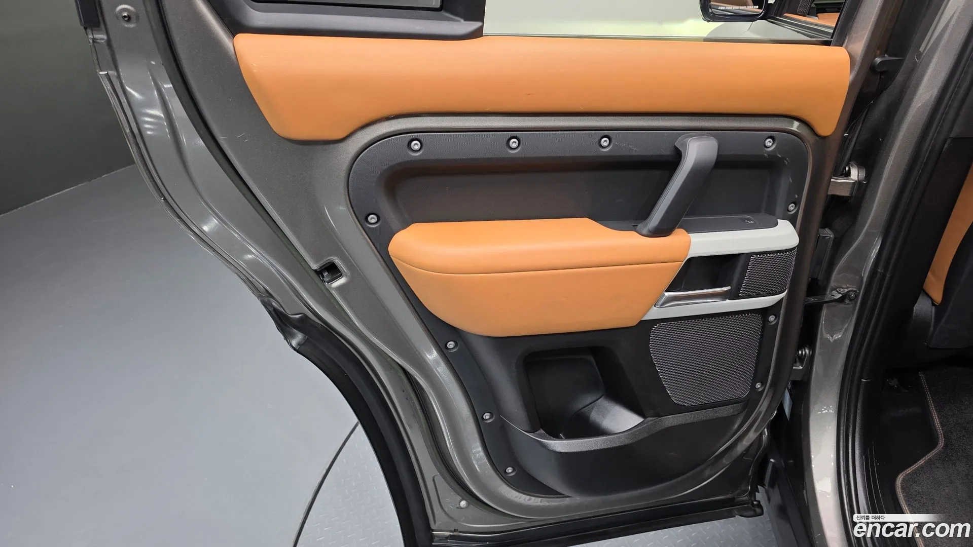 Land Rover Defender 2022 — фото 3