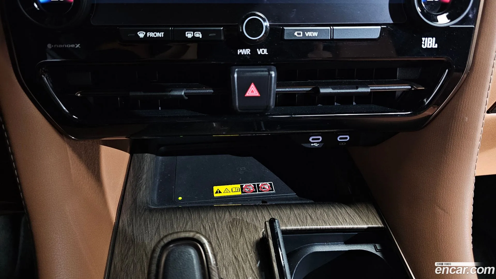 Toyota Alphard 2023 — фото 2