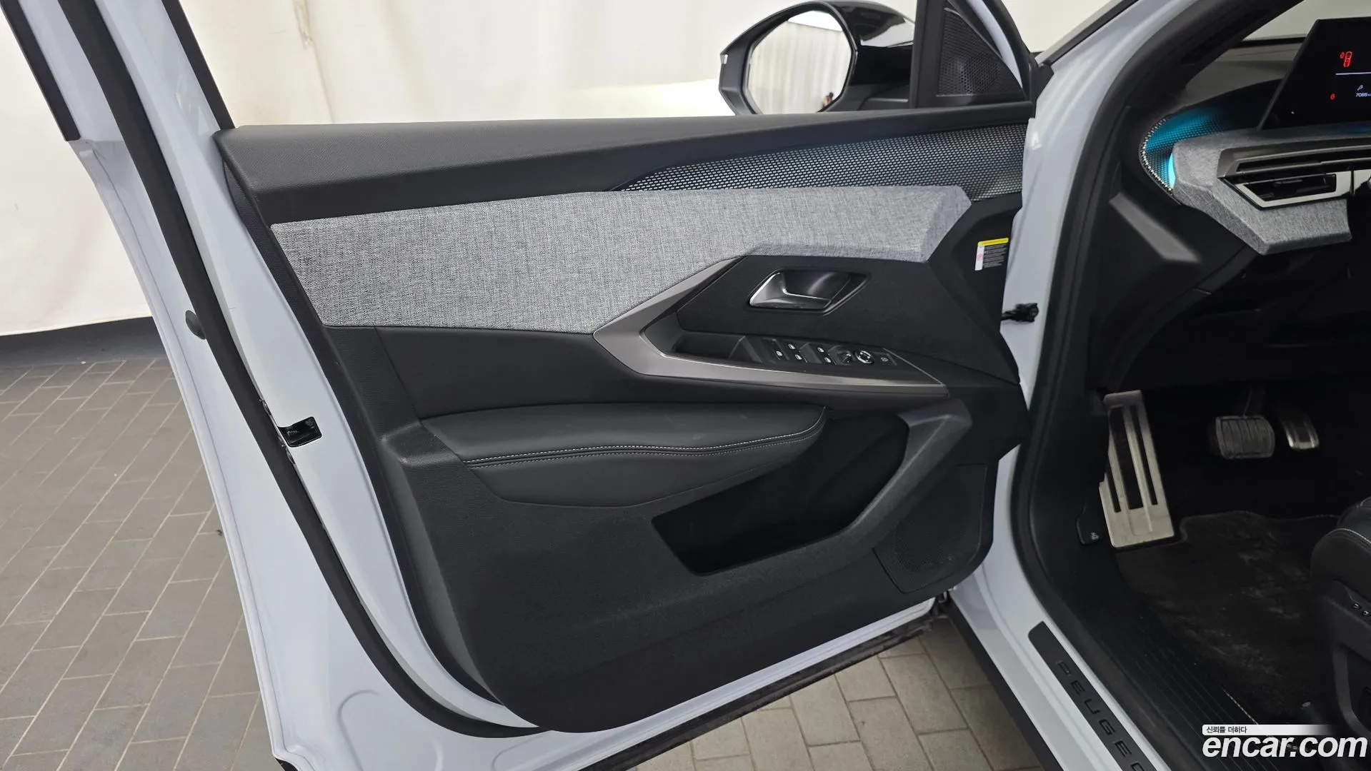Peugeot 3008 2025 — фото 1