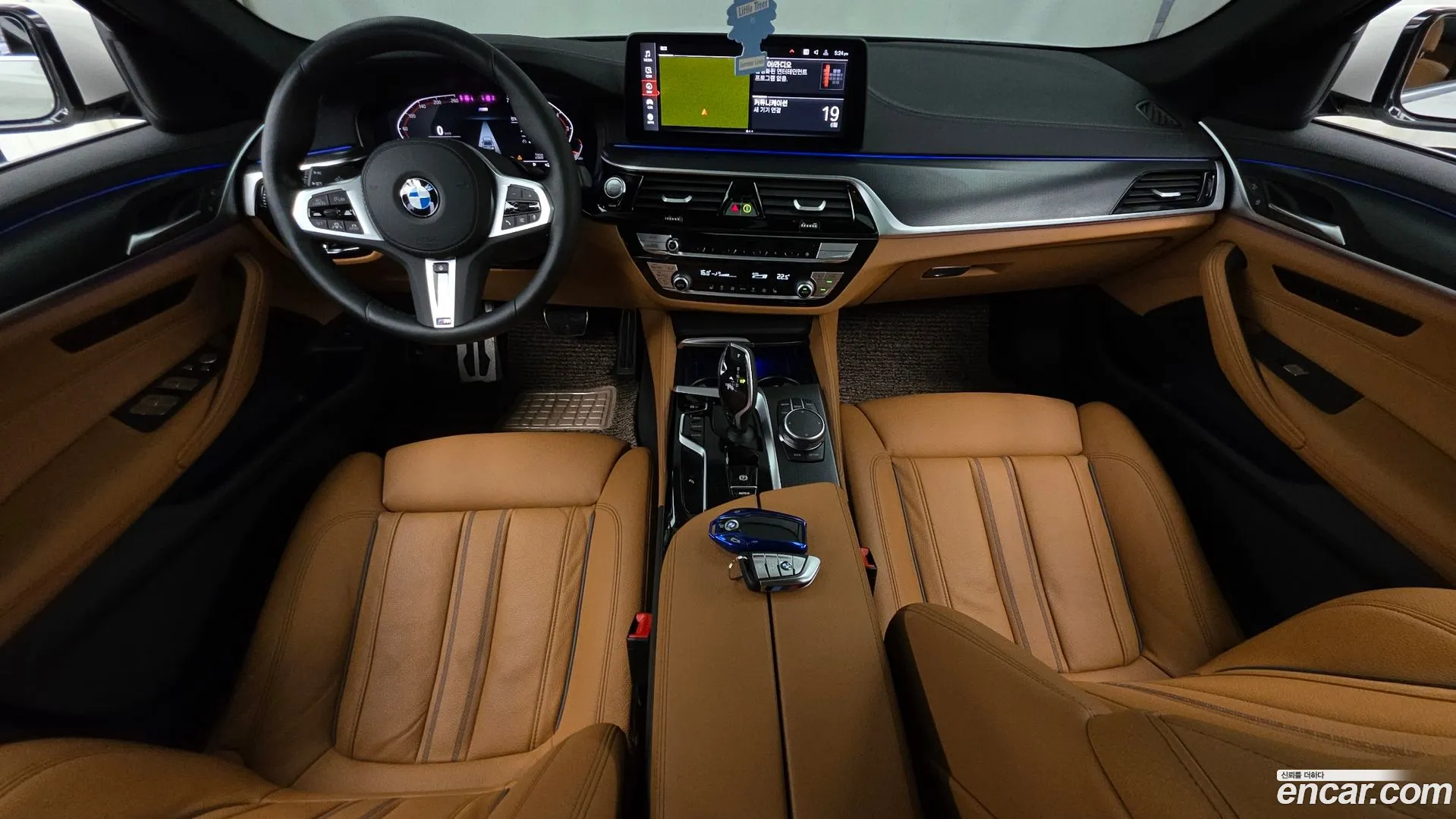 BMW 520i 2023 — фото 1