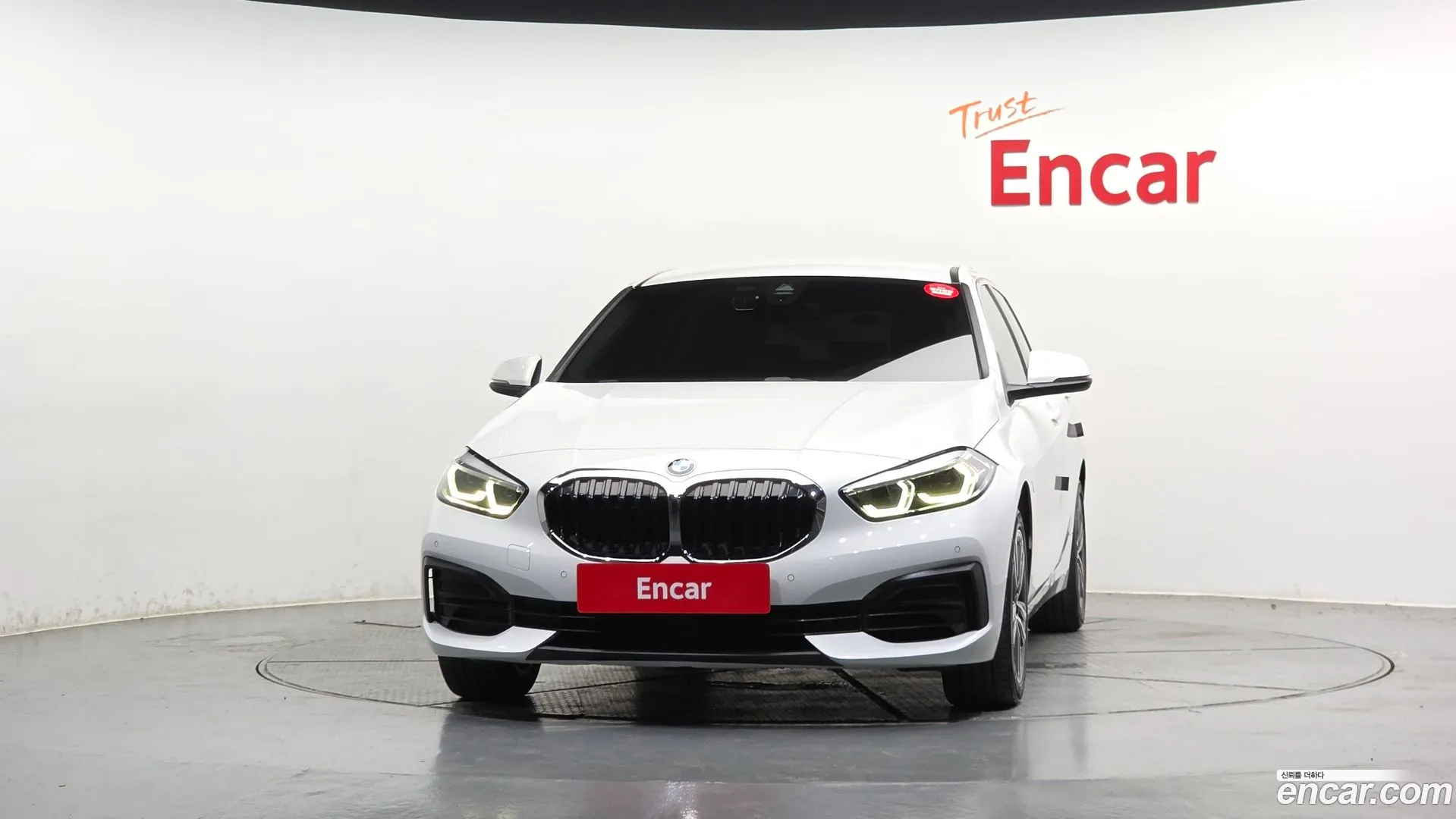 BMW 120i 2022 — фото 2