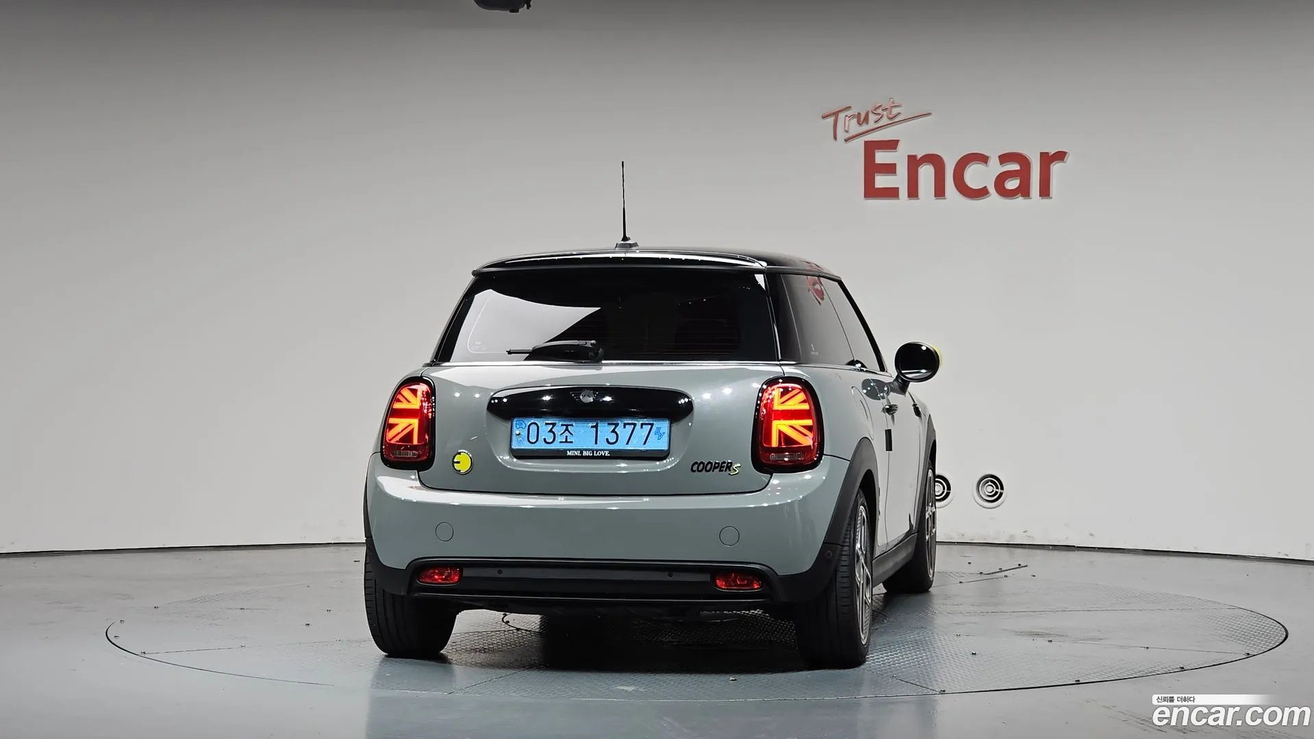 MINI Cooper Electric 2022 — фото 4