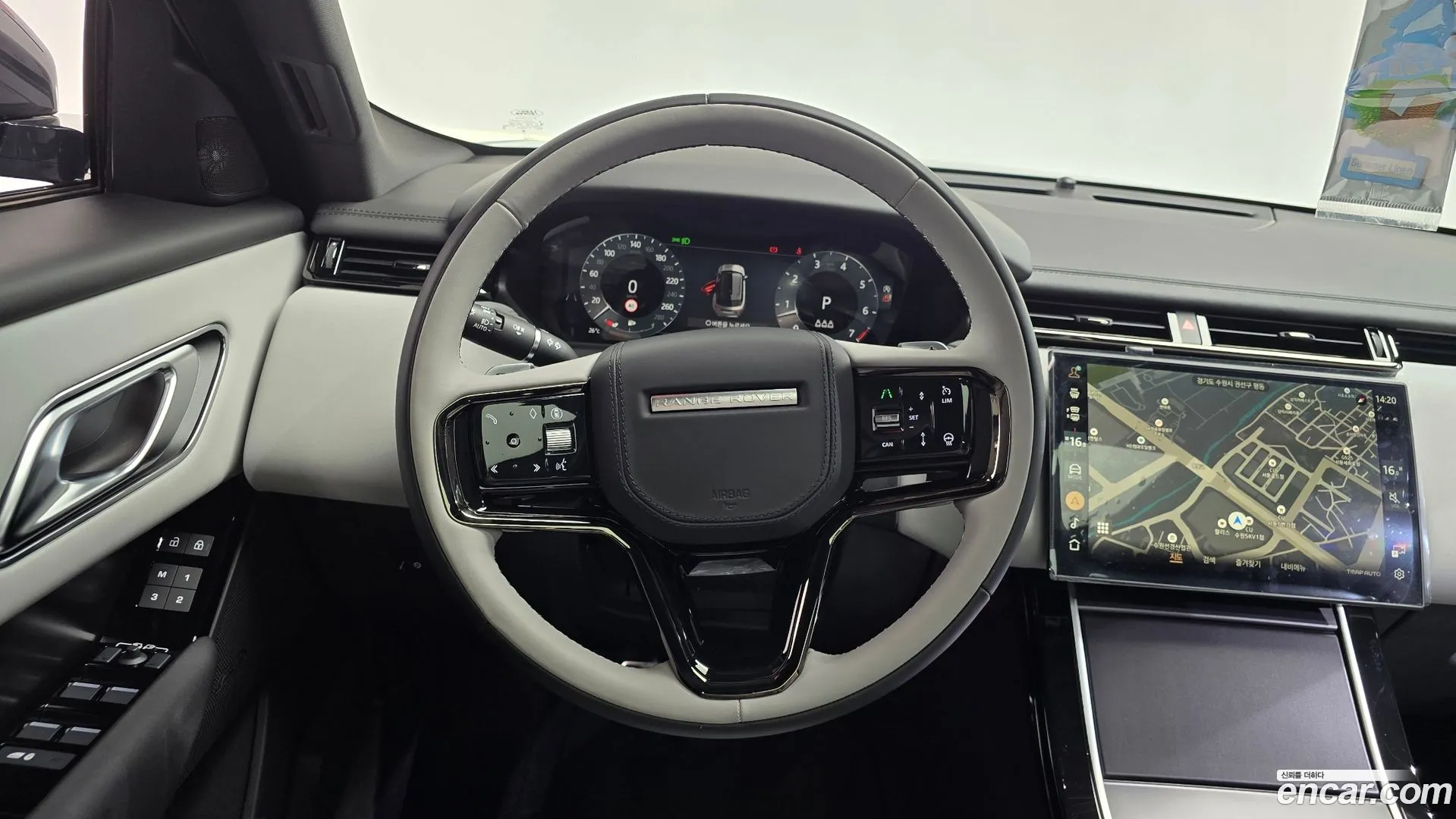 Land Rover Range Rover Velar 2026 — фото 4