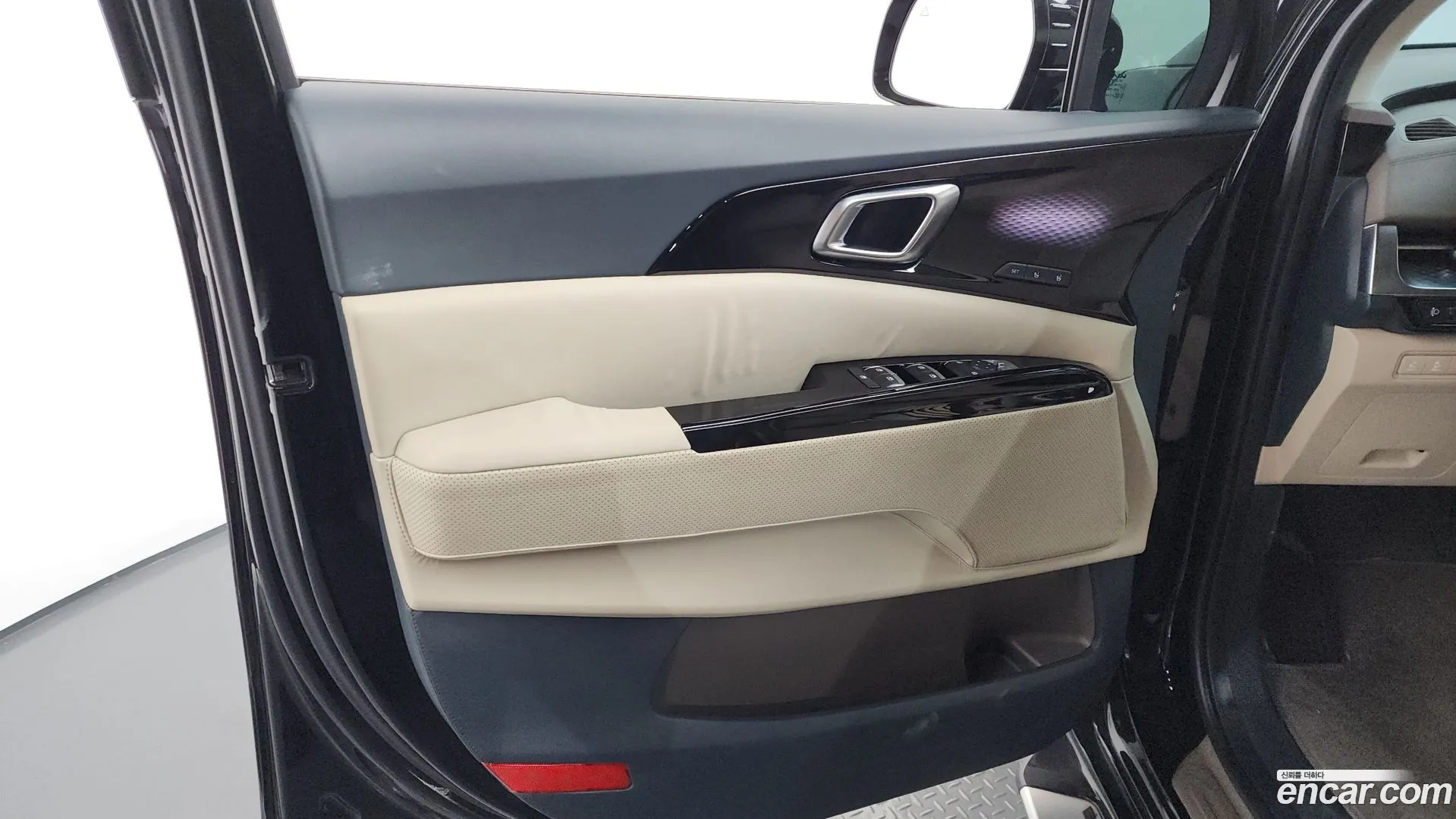 Kia Carnival 2022 — фото 1