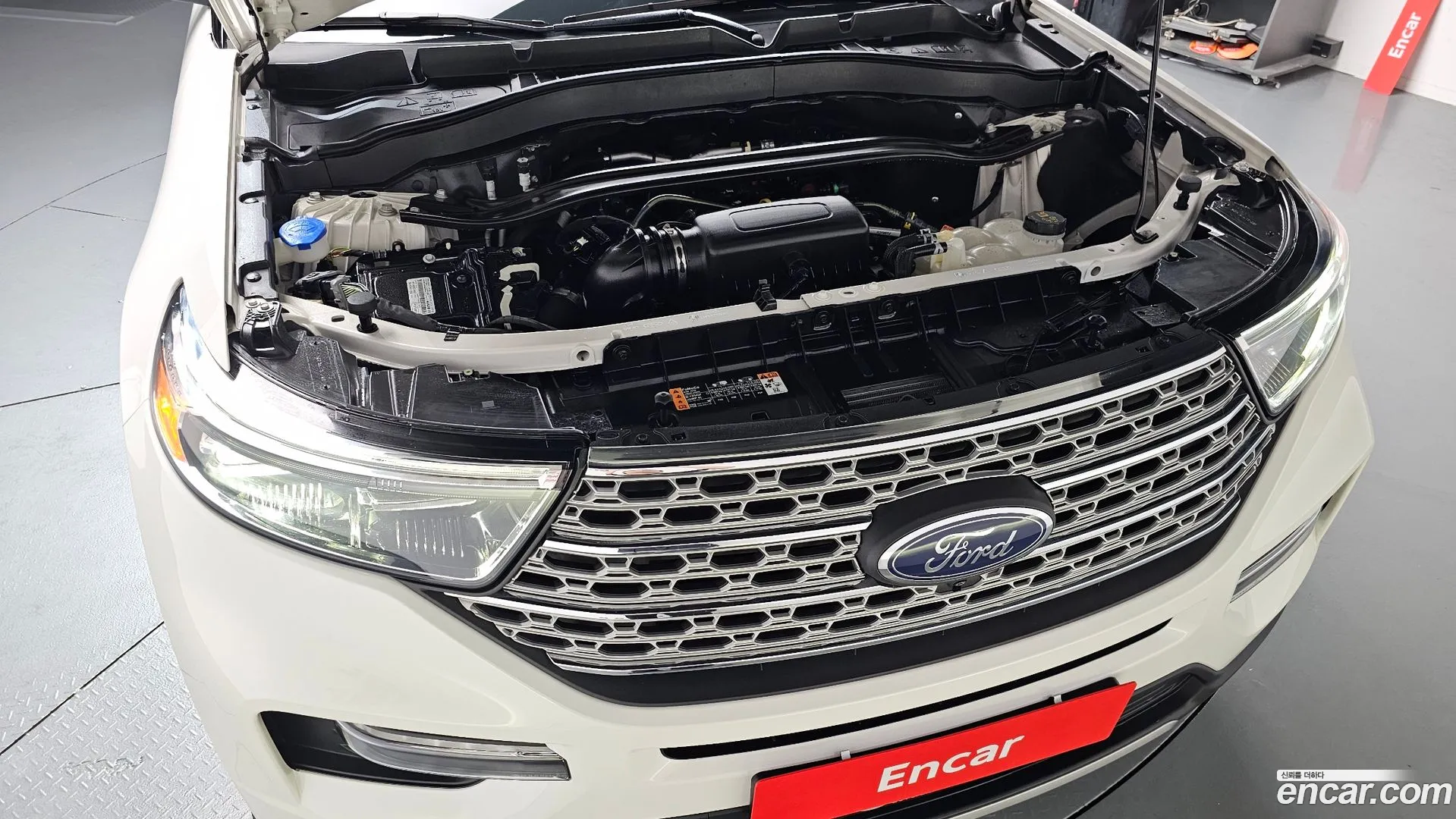 Ford Explorer 2021 — фото 2