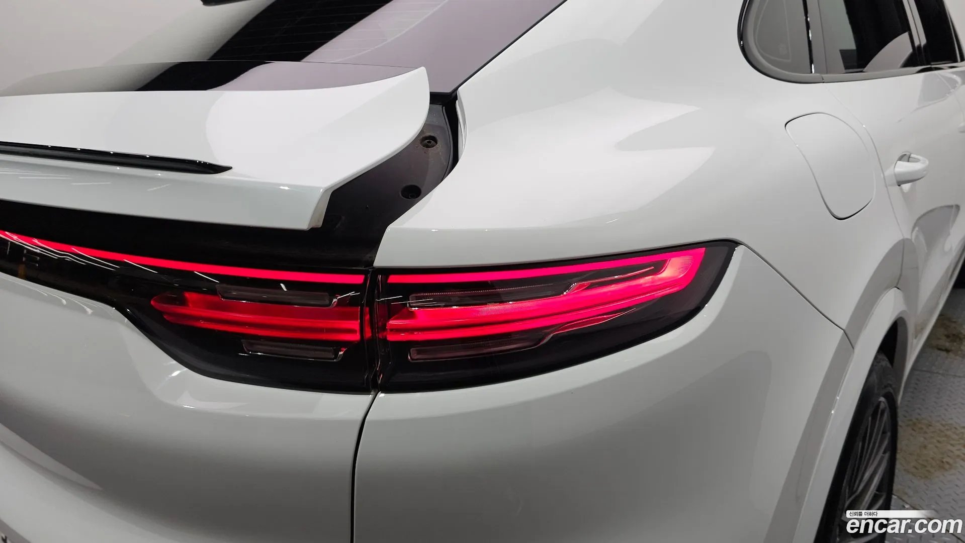 Porsche Cayenne 2022 — фото 1