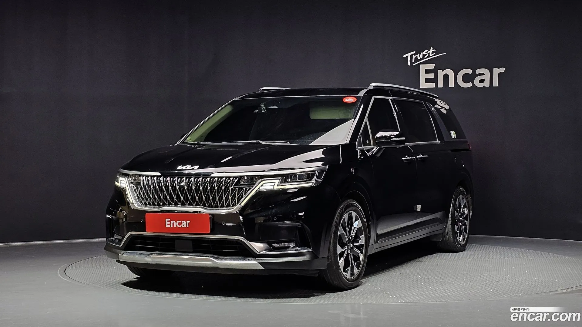 Kia Carnival 2022 — фото 1