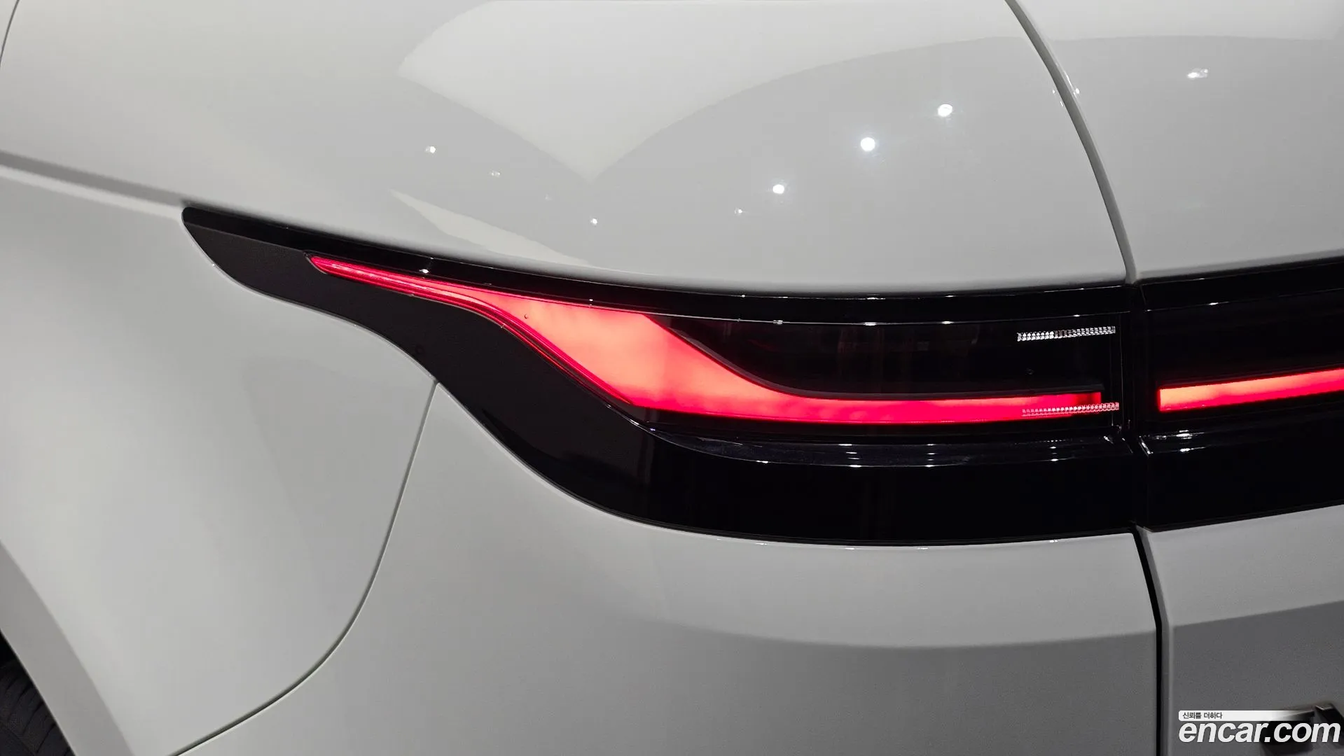Land Rover Range Rover Evoque 2025 — фото 2