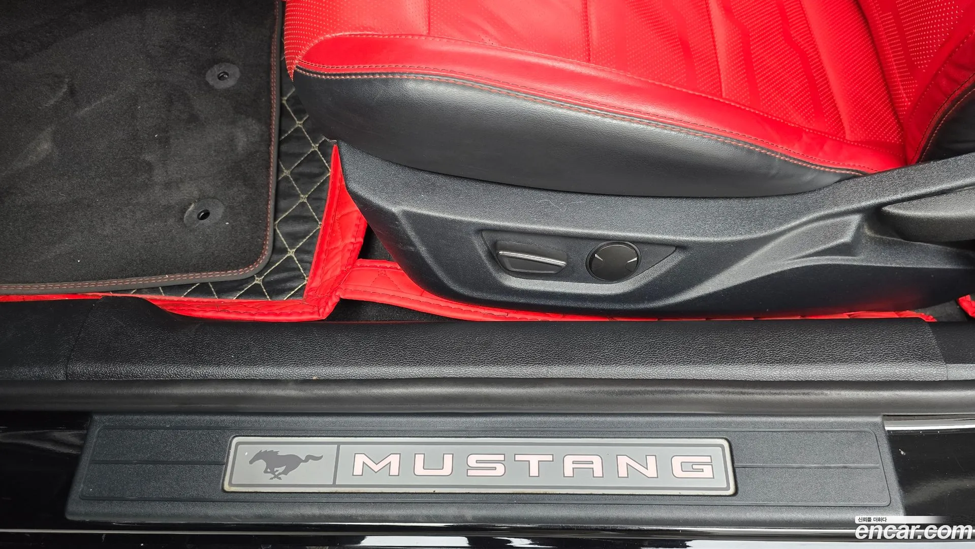 Ford Mustang 2021 — фото 2
