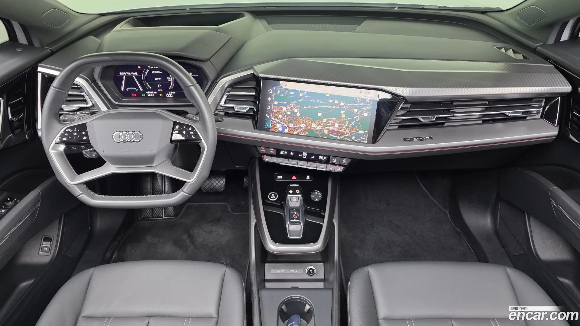 Audi Q4 e-tron 2023 — фото 3