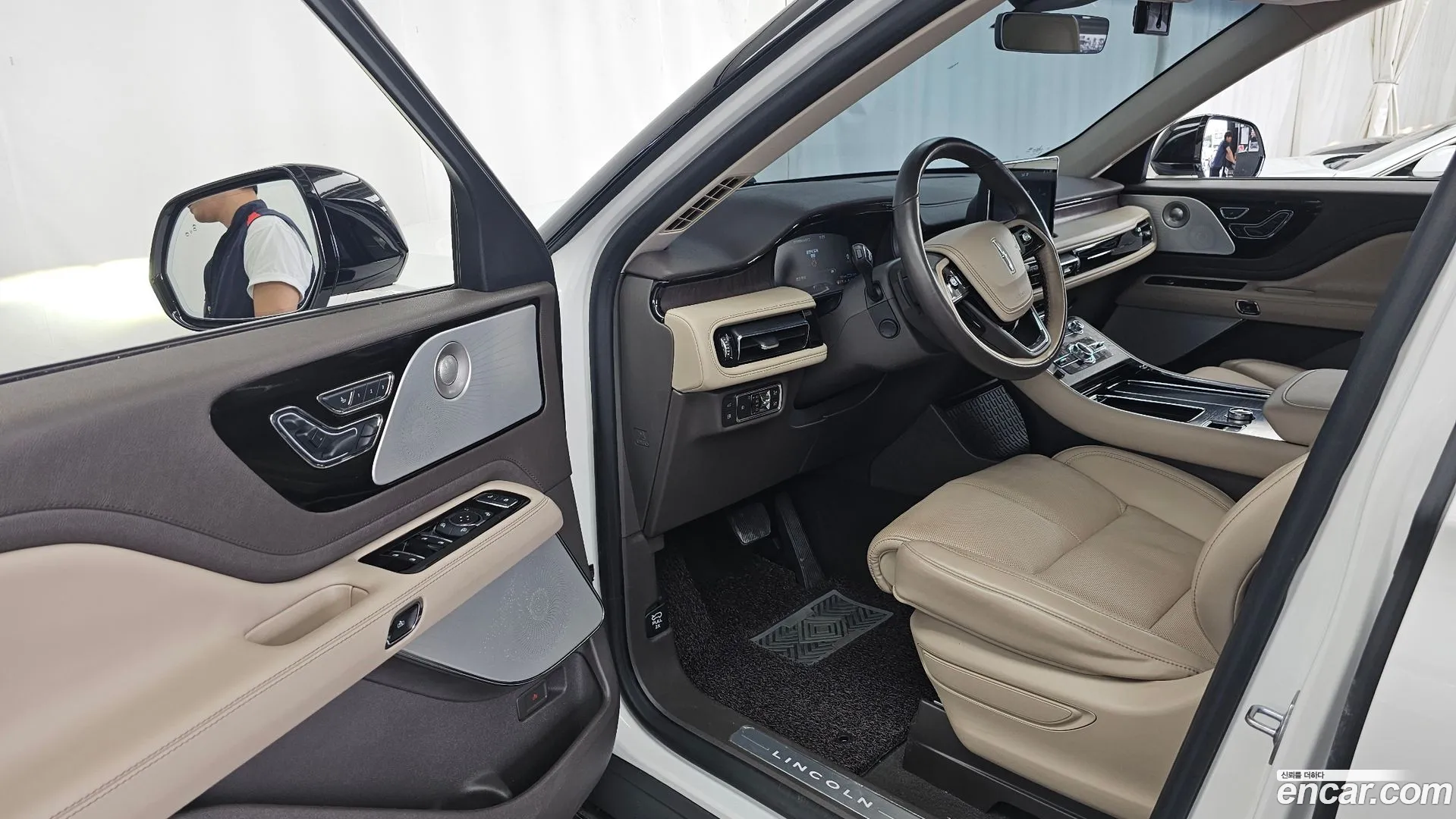 Lincoln Aviator 2020 — фото 1