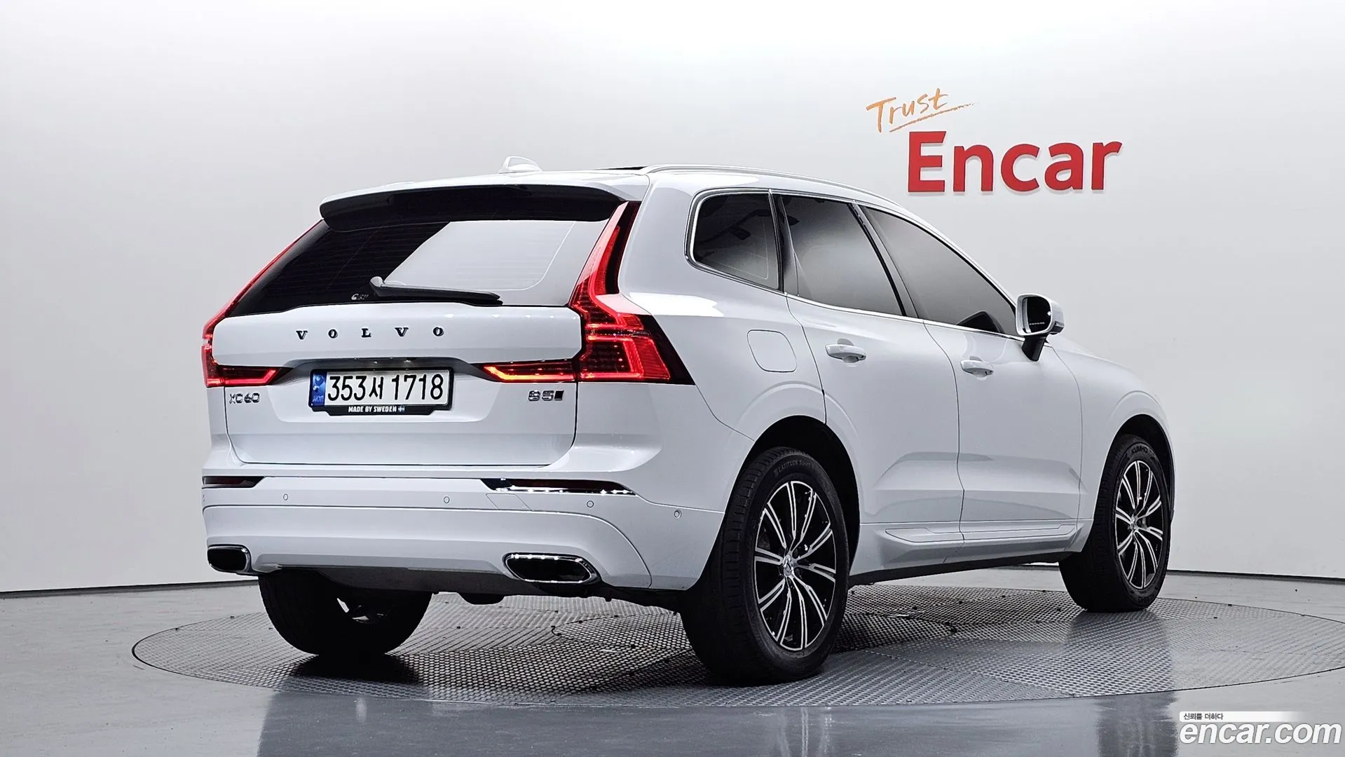 Volvo XC60 2021 — фото 4