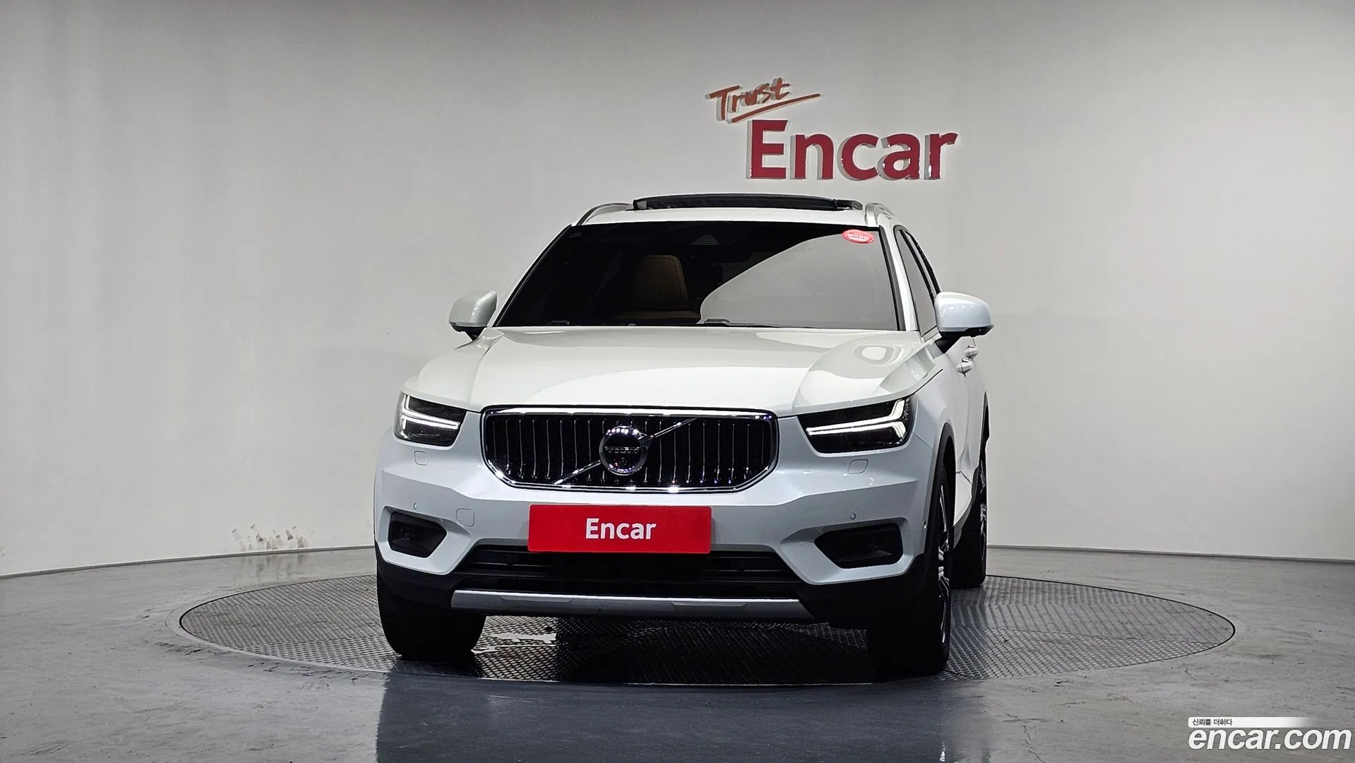 Volvo XC40 2020 — фото 4