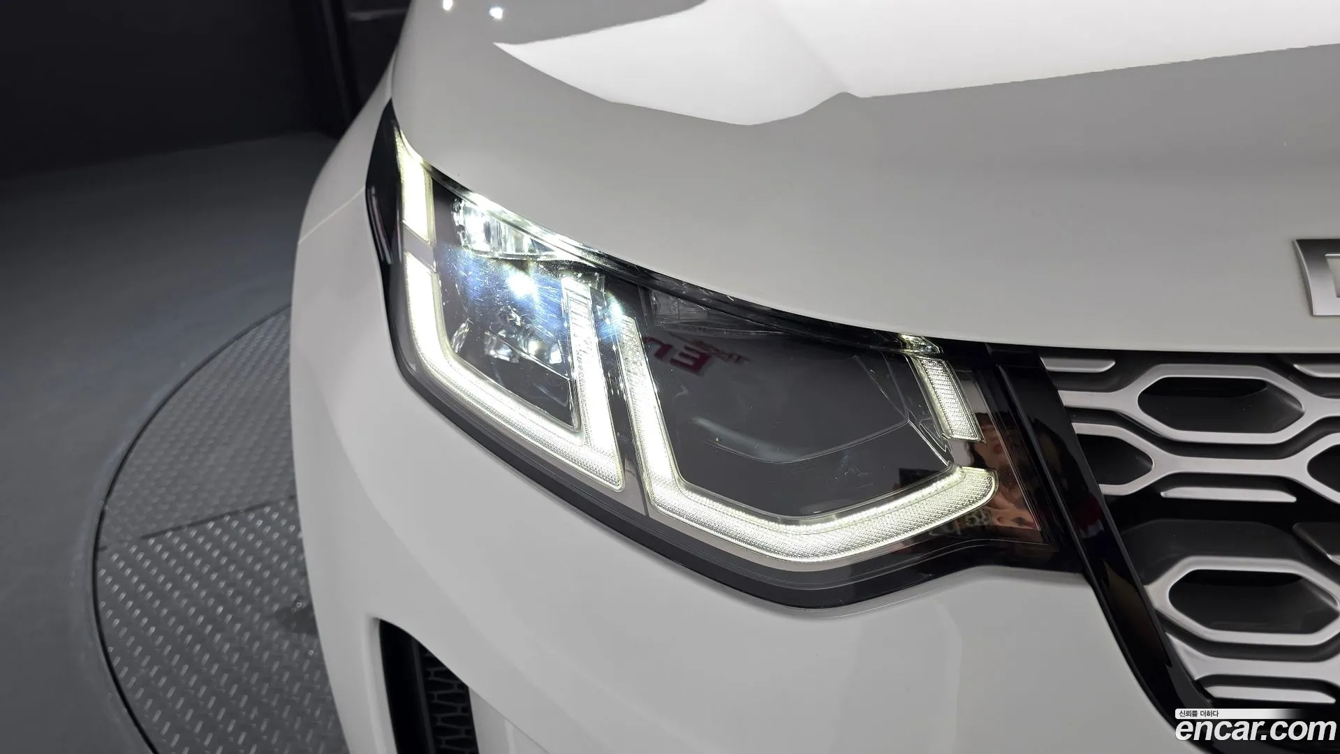 Land Rover Discovery Sport 2021 — фото 4