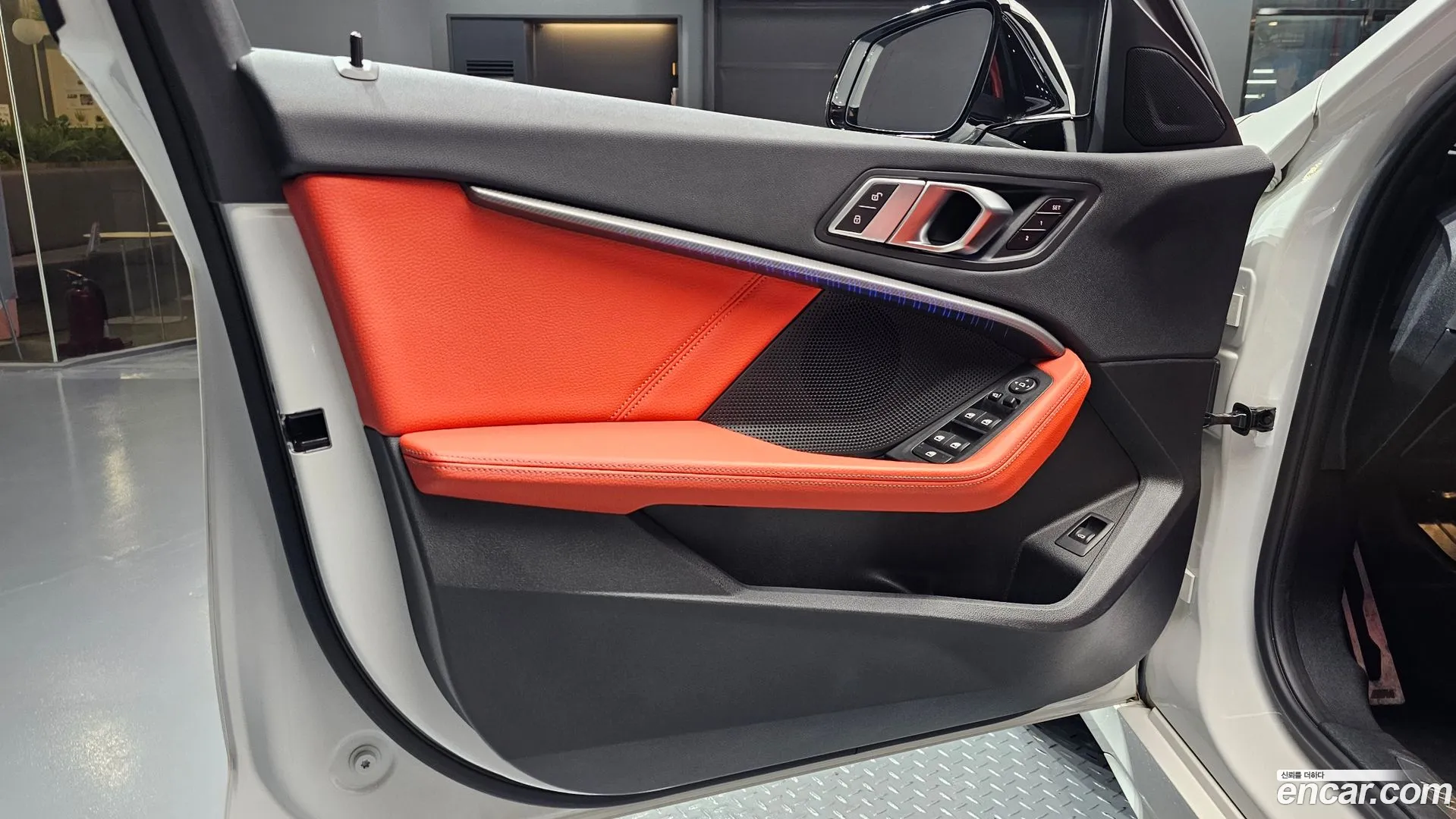 BMW 120i 2021 — фото 4