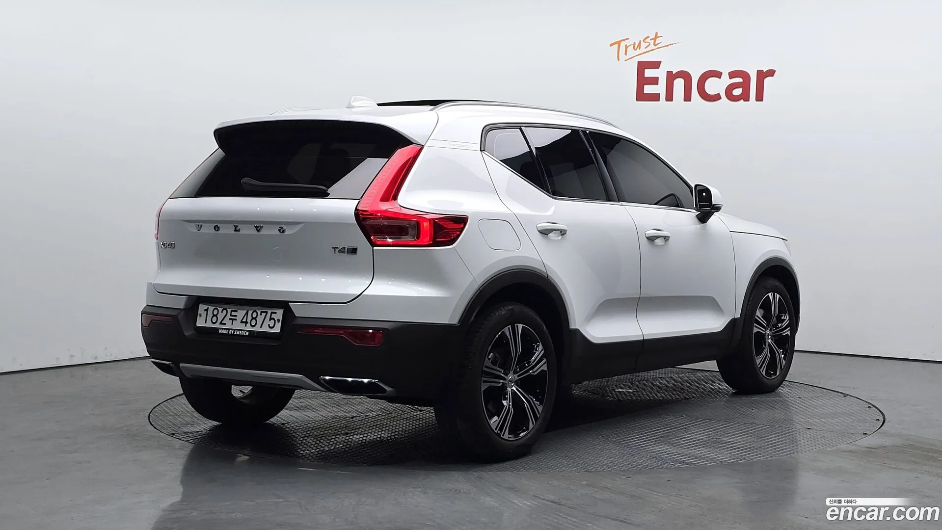 Volvo XC40 2020 — фото 4