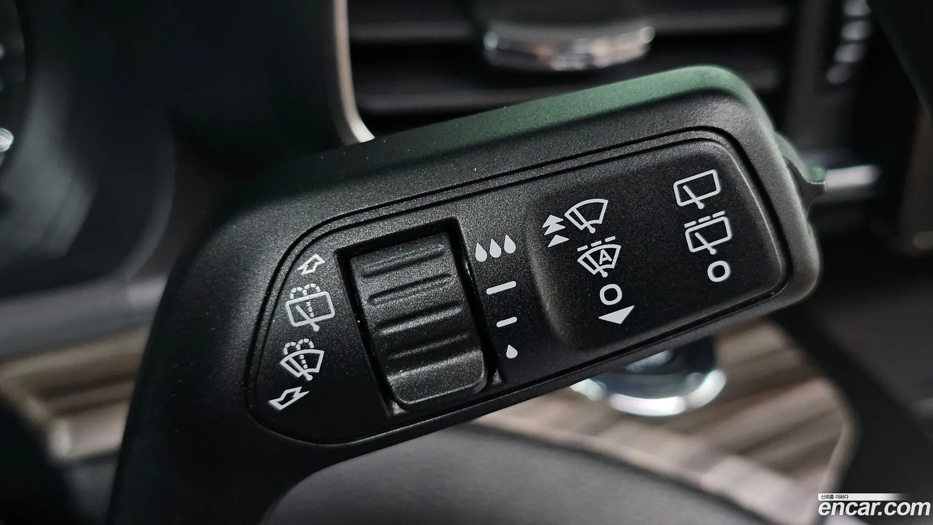 Ford Explorer 2020 — фото 2