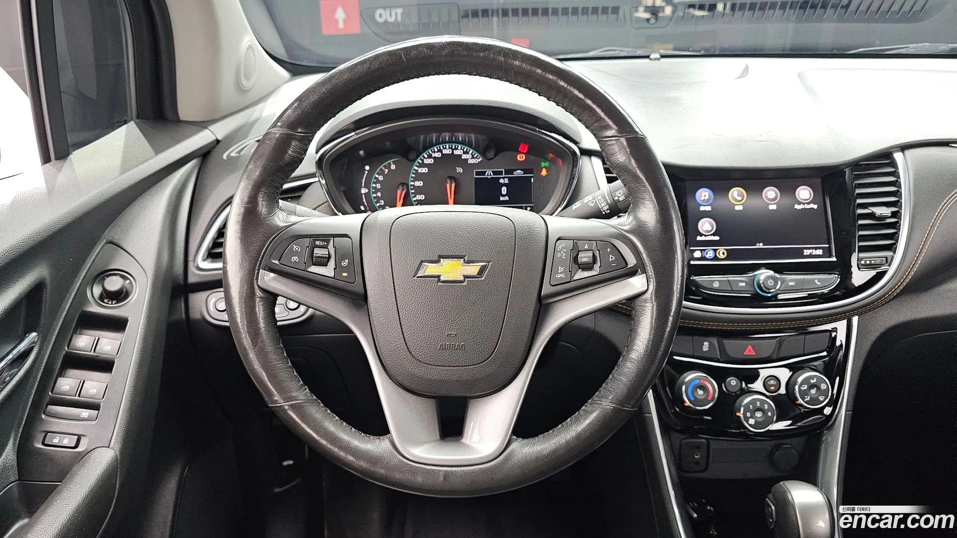 Chevrolet Trax 2021 — фото 1