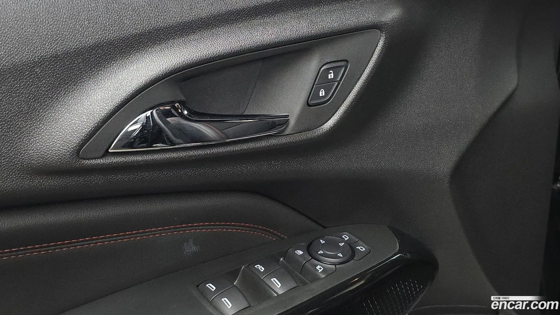 Chevrolet Trax 2023 — фото 1