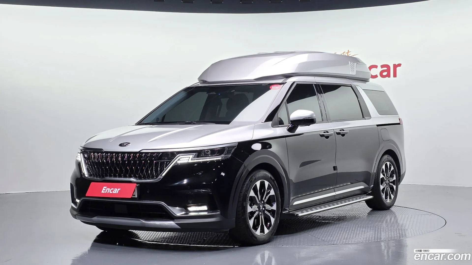 Kia Carnival 2021 — фото 1