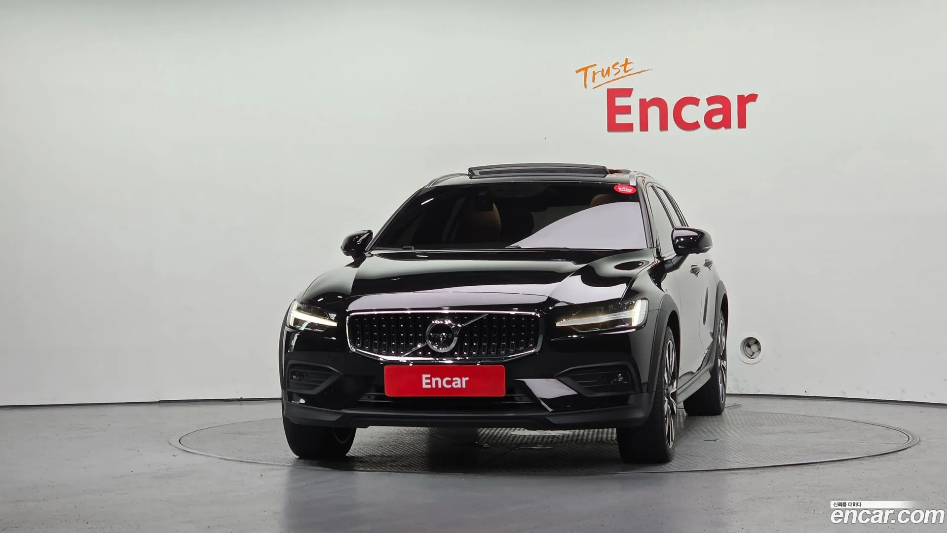 Volvo V60 Cross Country 2021 — фото 3