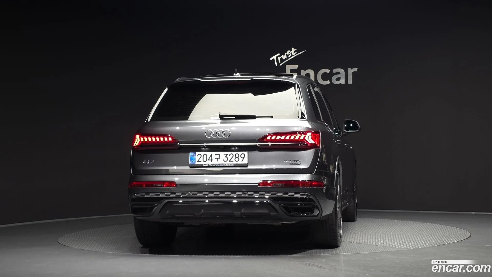 Audi Q7 2023 — фото 2