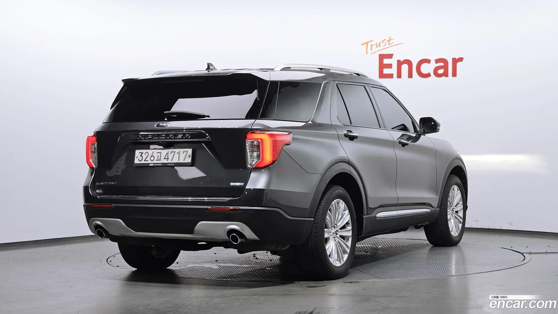 Ford Explorer 2020 — фото 4
