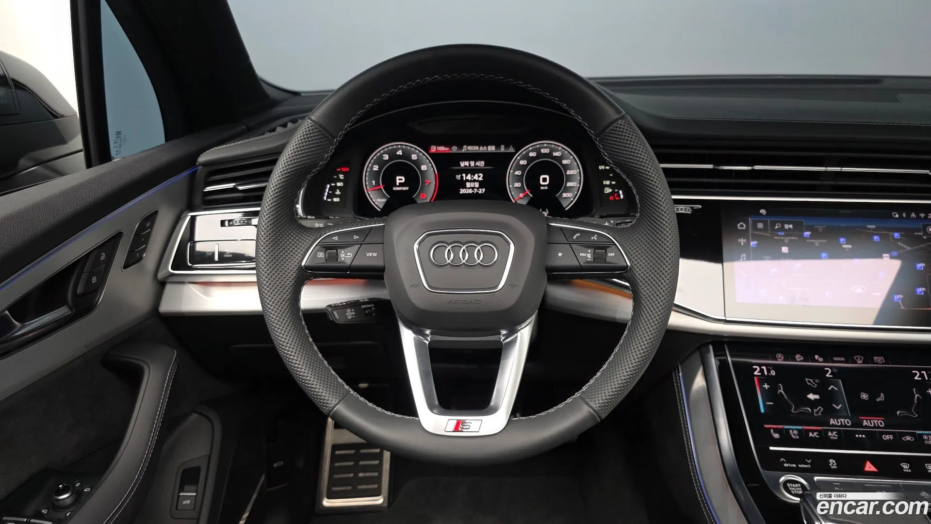 Audi Q7 2025 — фото 1