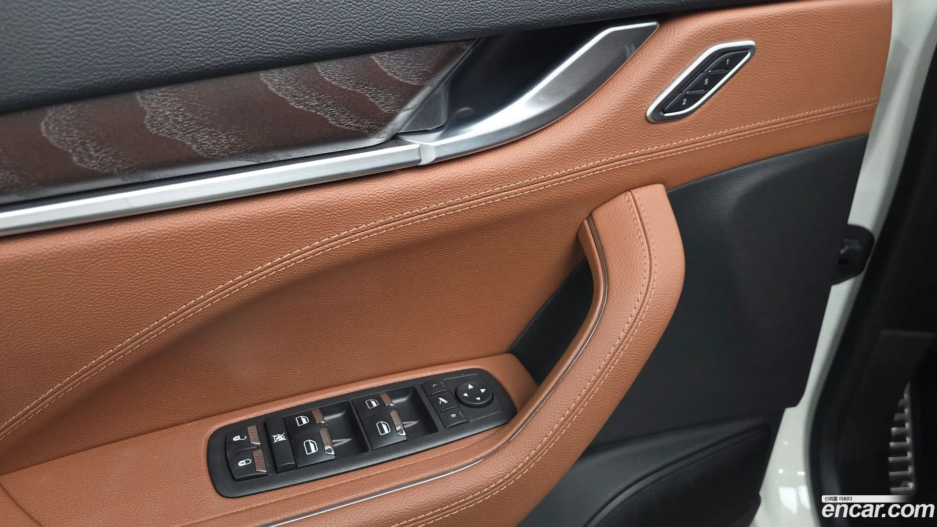 Maserati Ghibli 2022 — фото 1