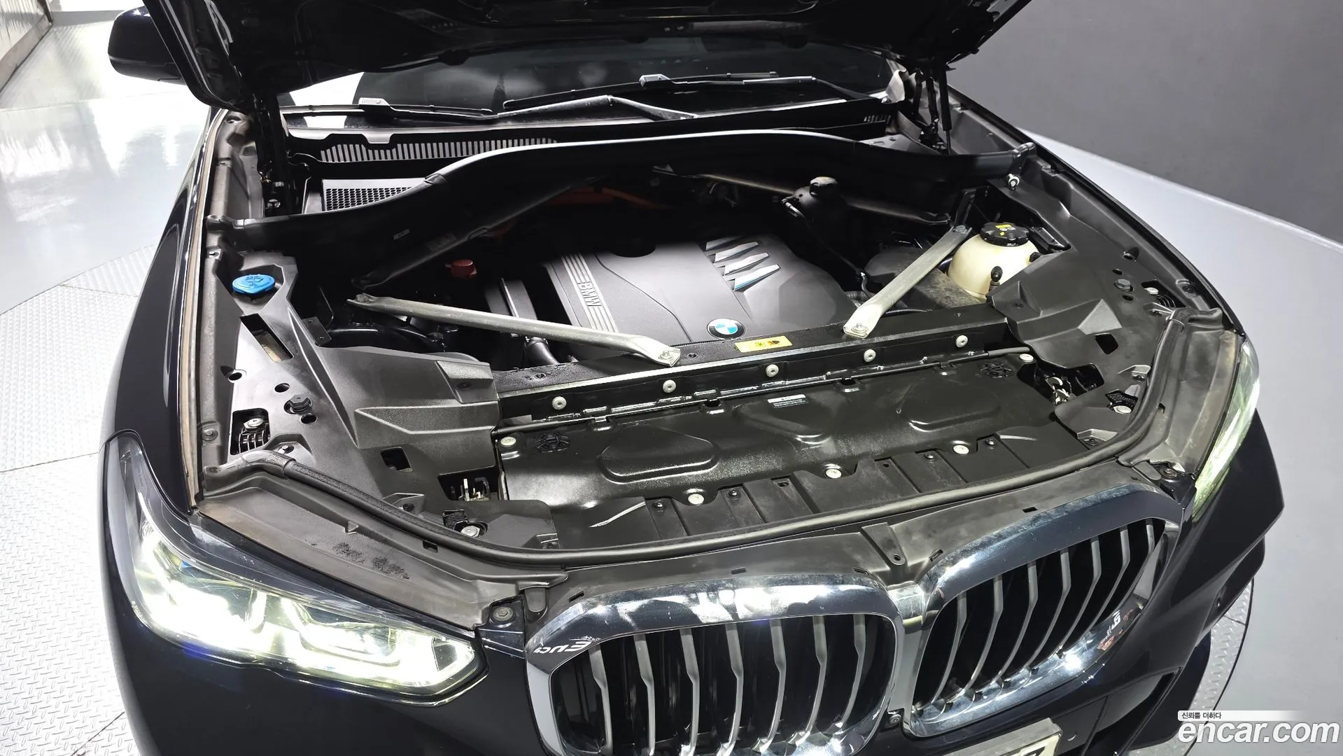 BMW X5 2022 — фото 1