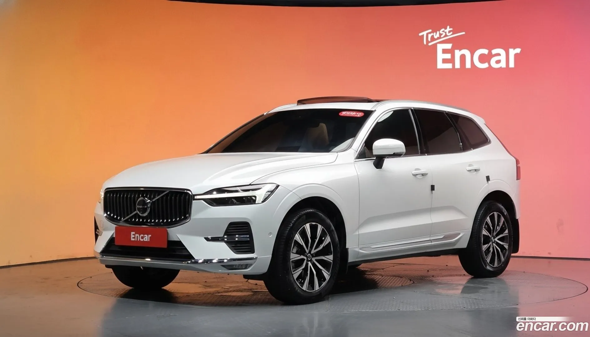 Volvo XC60 2025 — фото 3