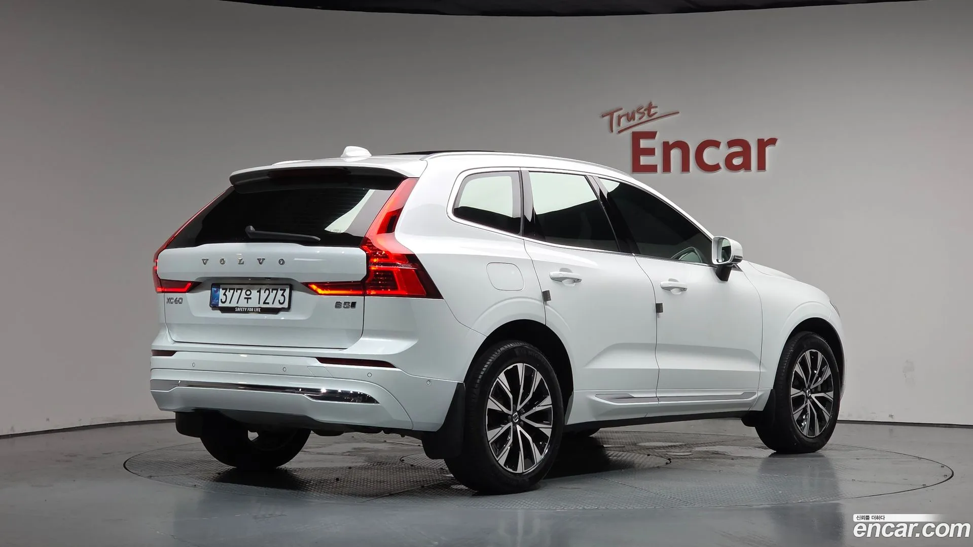Volvo XC60 2025 — фото 5