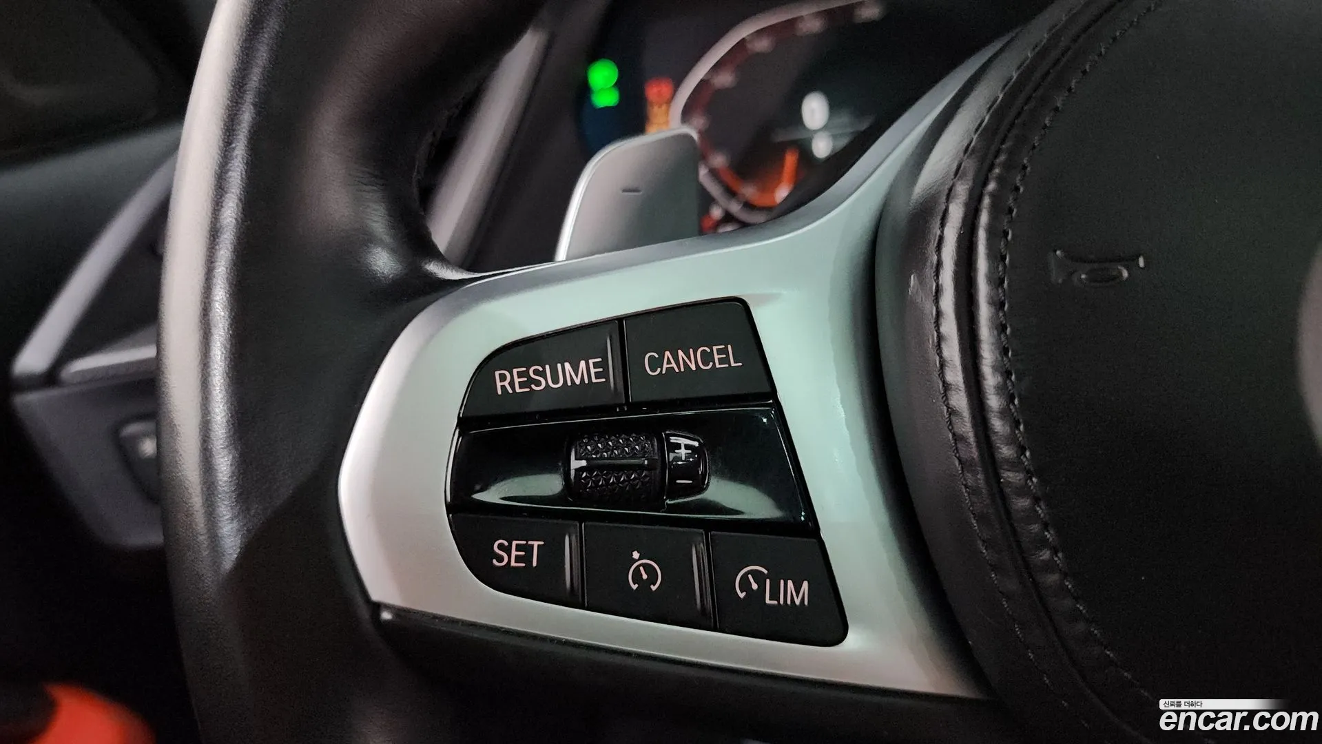 BMW 120i 2021 — фото 1