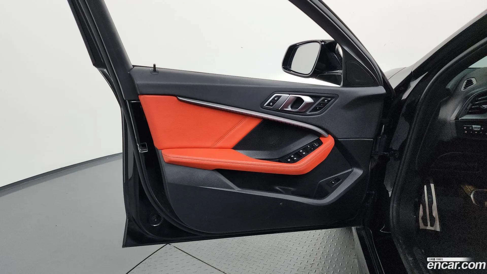 BMW 120i 2021 — фото 2
