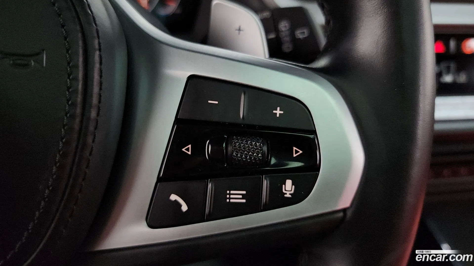 BMW 120i 2021 — фото 4